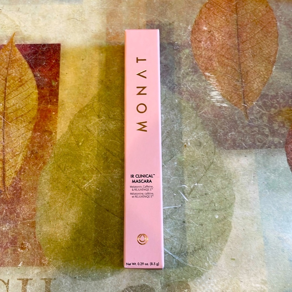 Monat Mascara (Jetsetter Black)